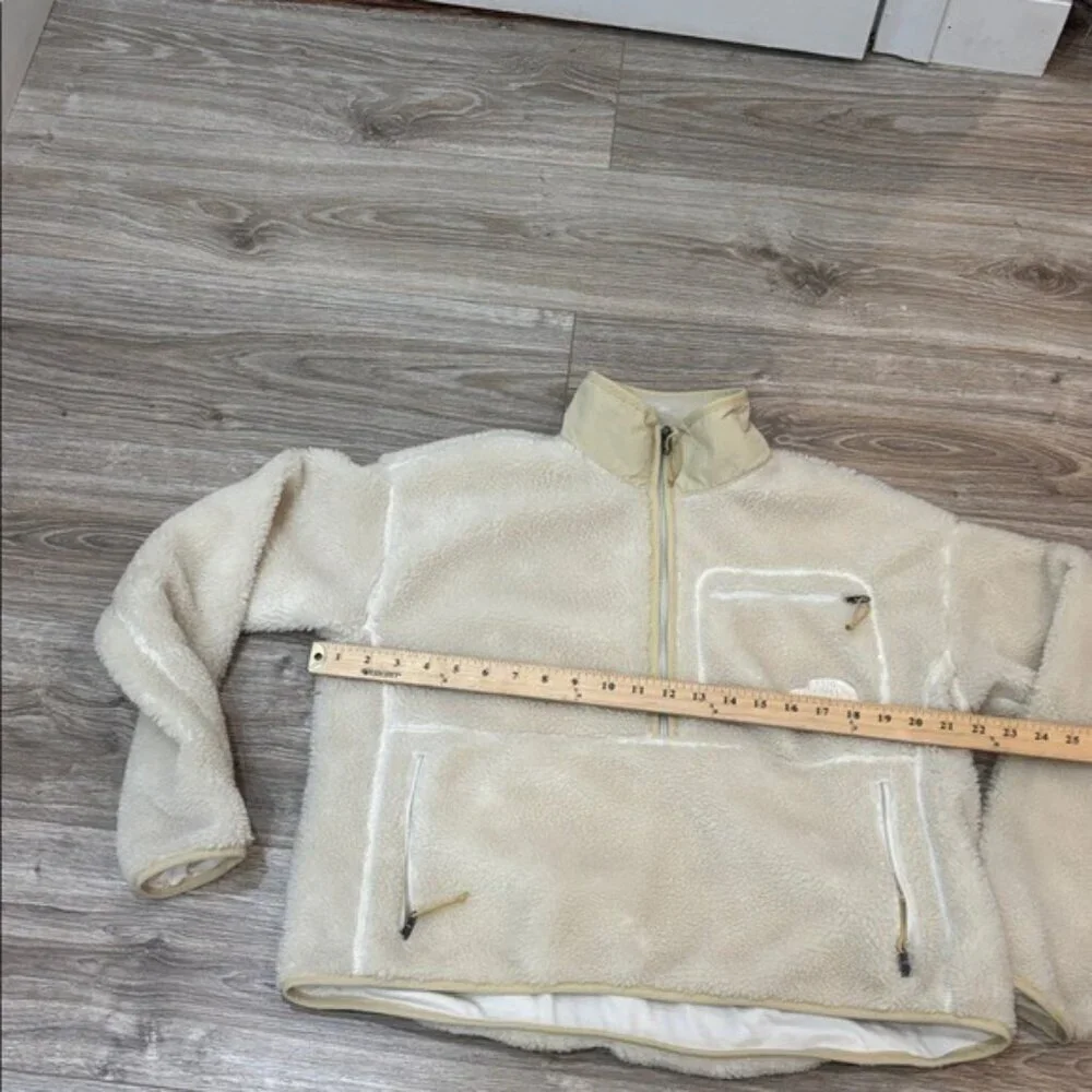 The North Face Women's Off-White Teddy Jacket SIZE MEDIUM CROPPED